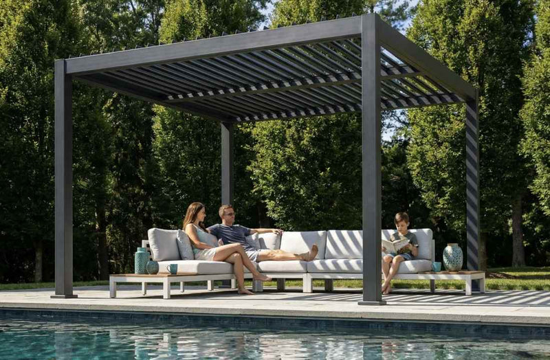  Outdoor Seating Area Featuring HDPE Furniture Under Pergola