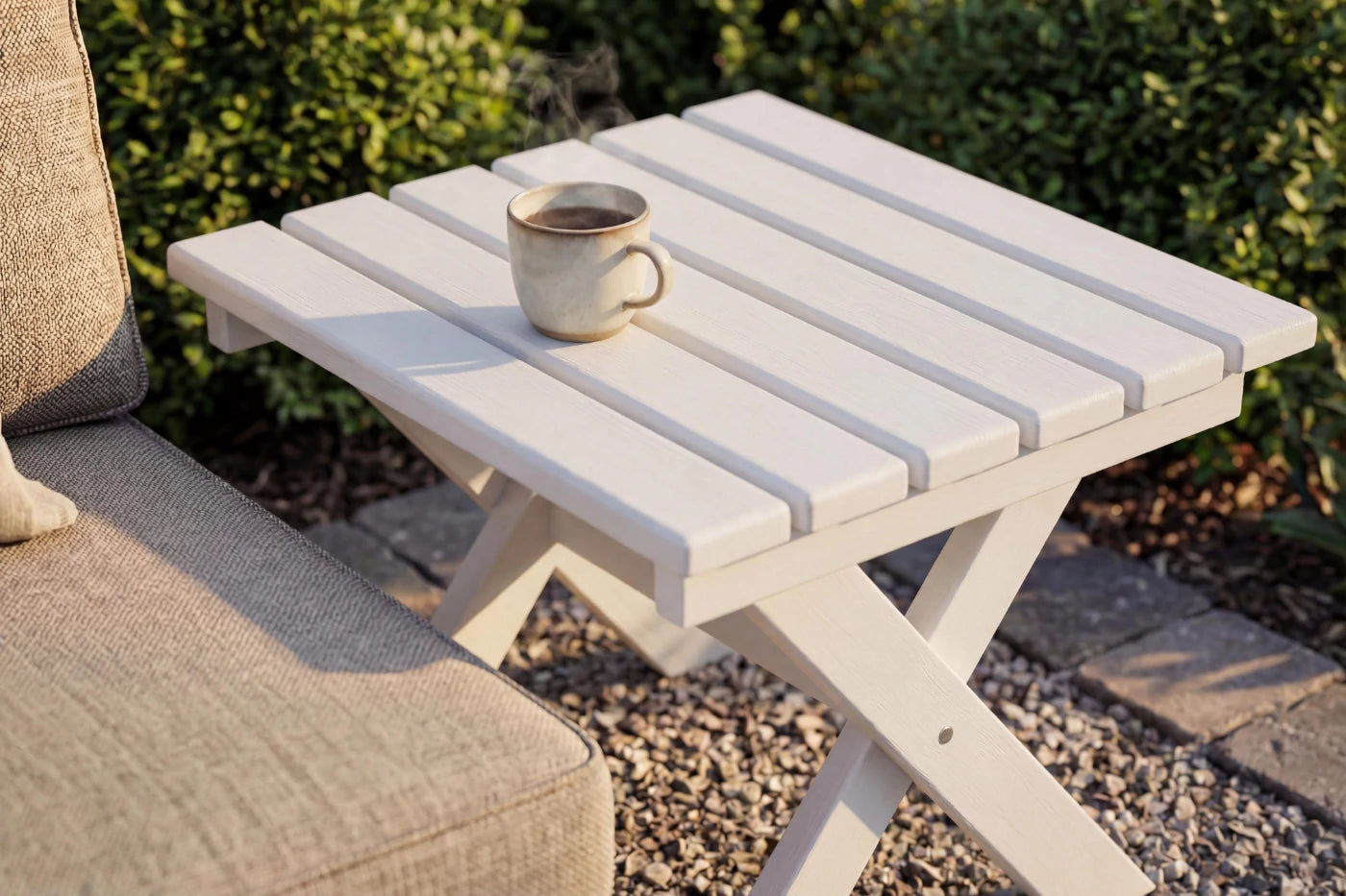 Perli™ HDPE Side Table