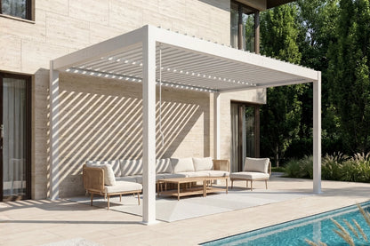 LUXOR™ Louvered Pergola