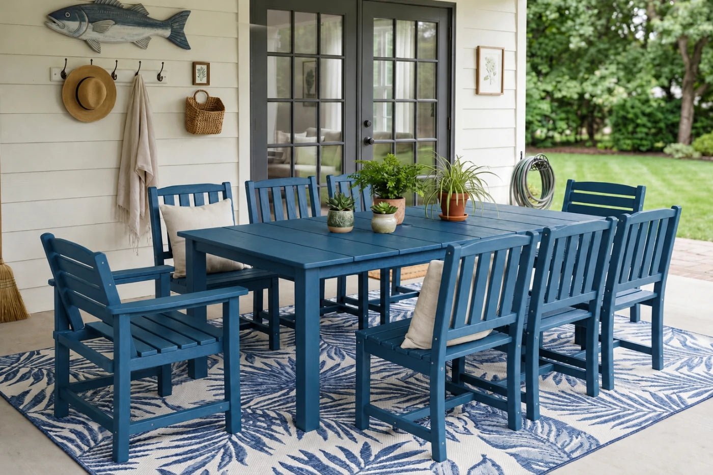 Perli™ Outdoor Dining Set - Table & Chairs