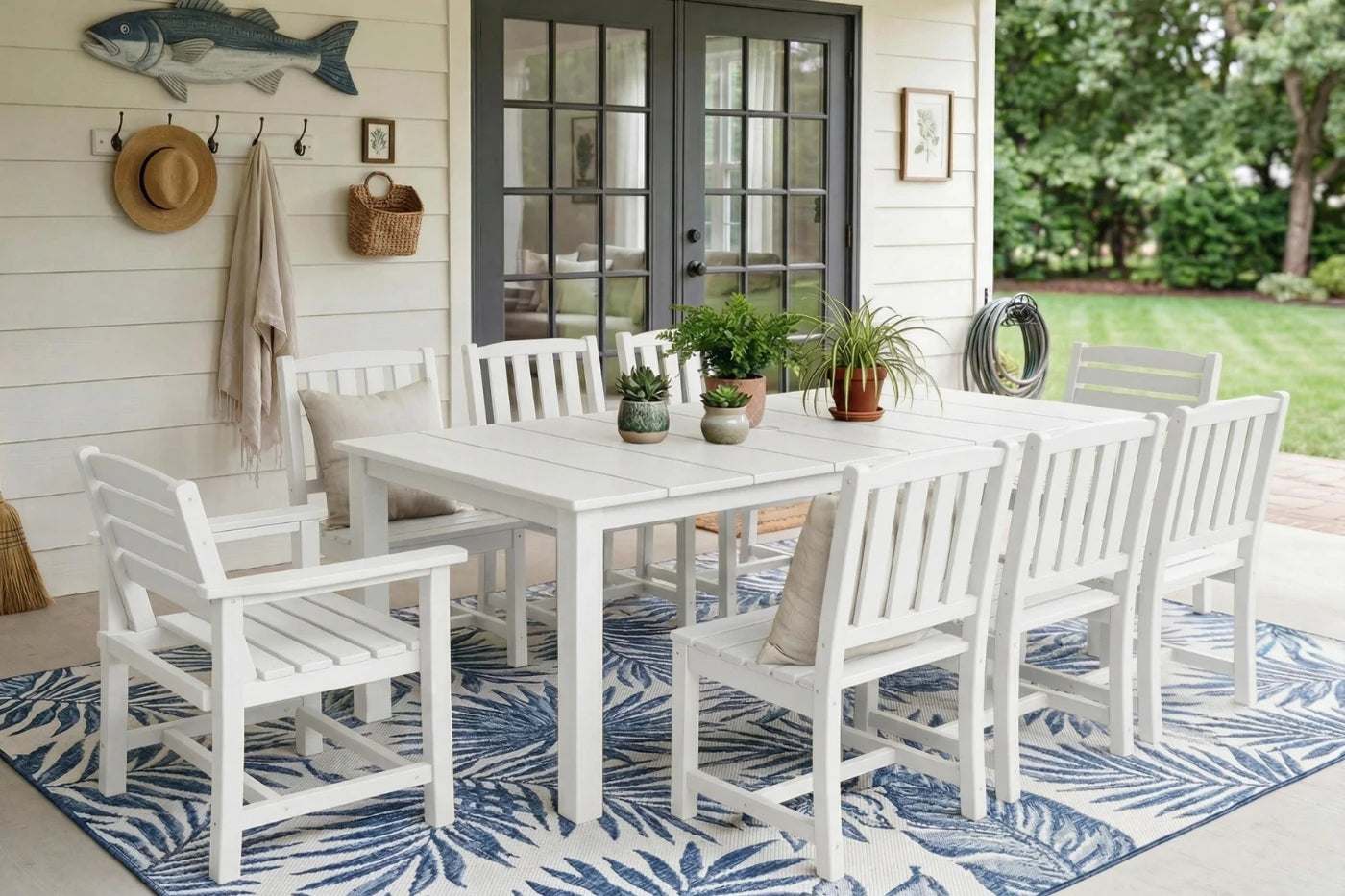 Perli™ Outdoor Dining Set - Table & Chairs