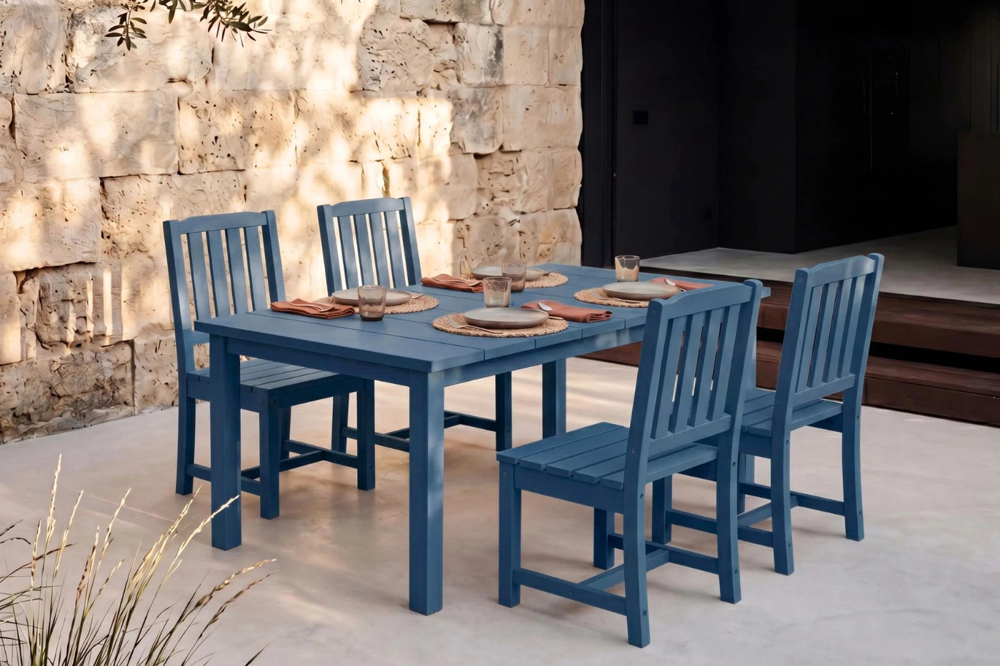 Perli™ Outdoor Dining Set - Table & Chairs