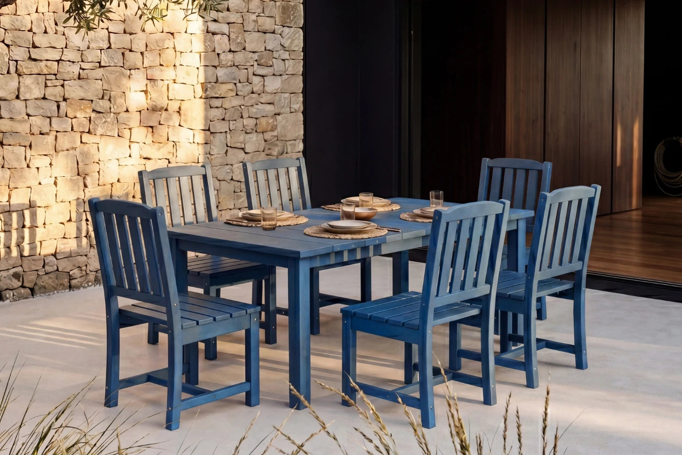 Perli™ Outdoor Dining Set - Table & Chairs