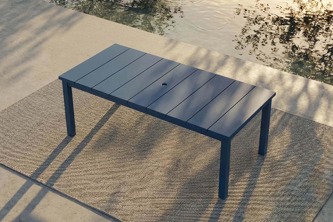 Perli™ Outdoor Dining Set - Table & Chairs